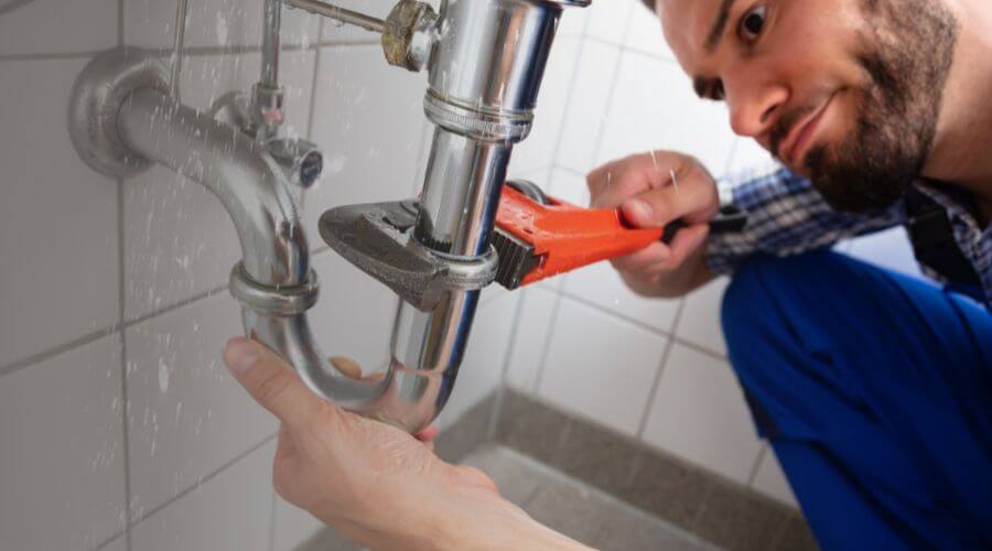 Professional same day plumber services in Ruso, ND